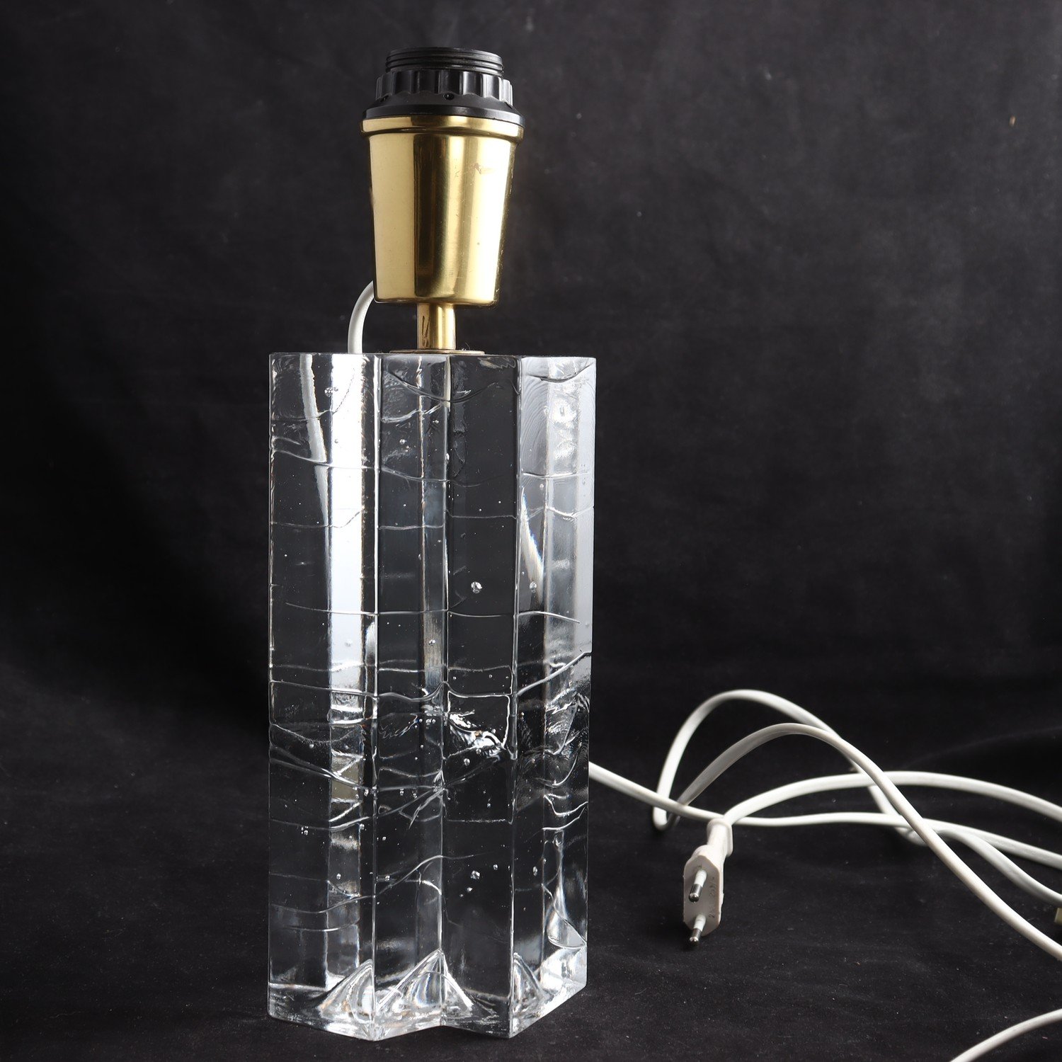 Bordslampa, Timo Sarpaneva, Iittala. Samfraktas ej.