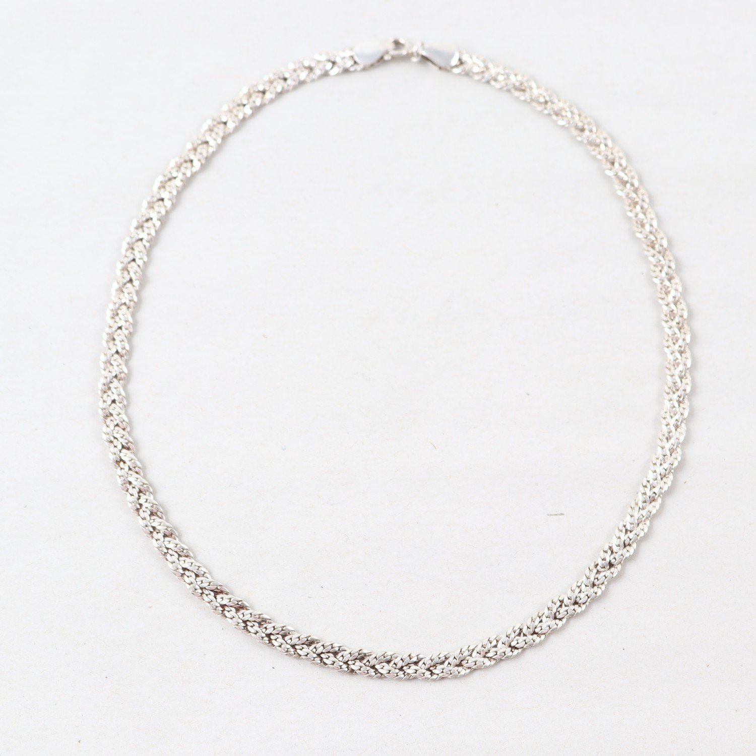Halsband, Silver, Flätat, Vikt: 19,3g