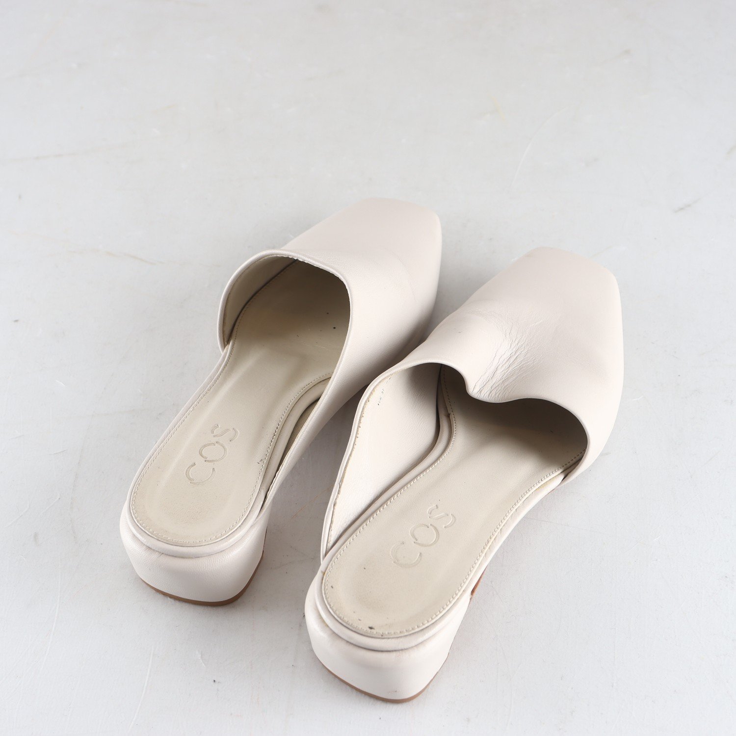 Slip-in, COS, offwhite, stl. 37