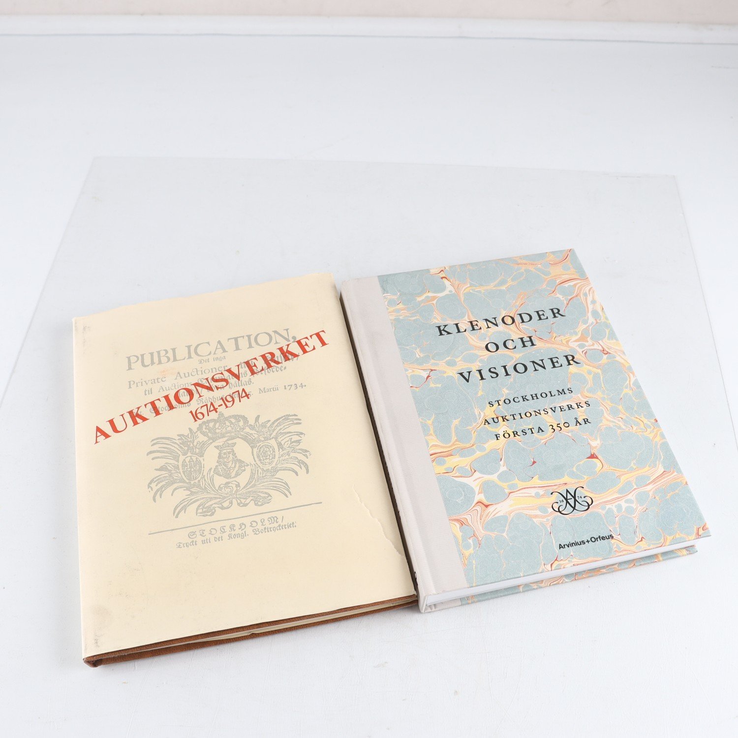 Auktionsverket 1674-1974 + Klenoder och visioner