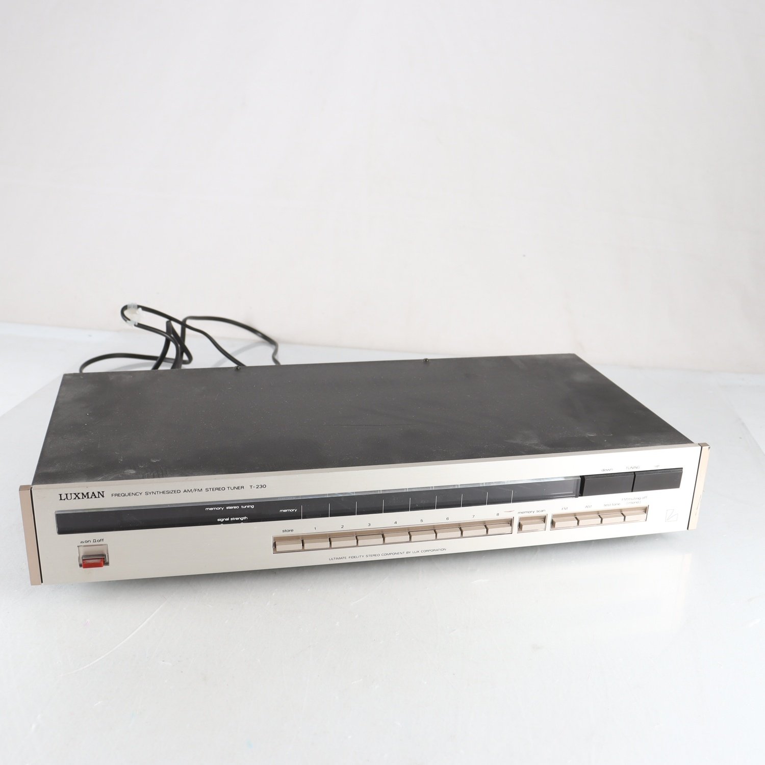 Radio, Radiodäck, Luxman, Radiodel. Samfraktas ej.