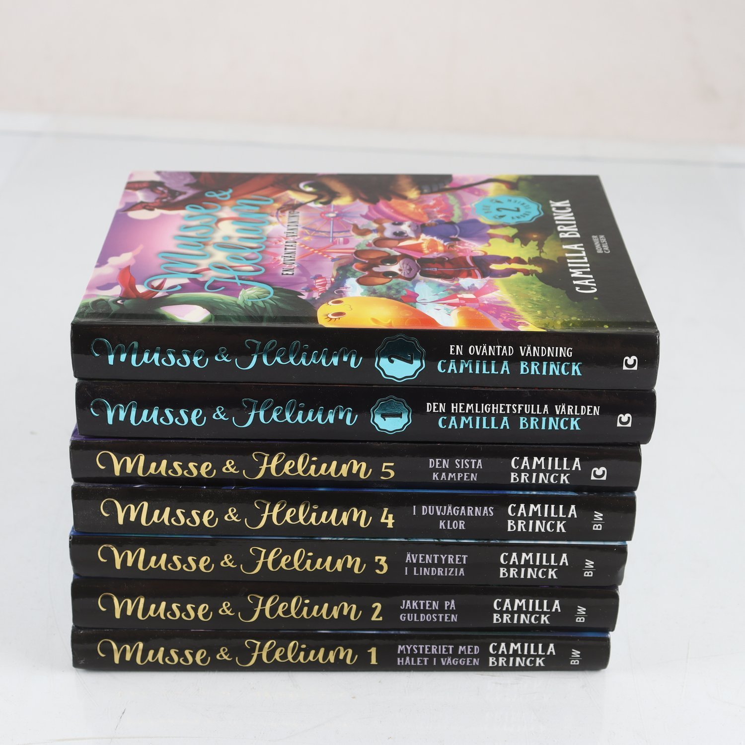 Musse & Helium, Vol. 1-5 i första & Vol. 1-2 i andra serien