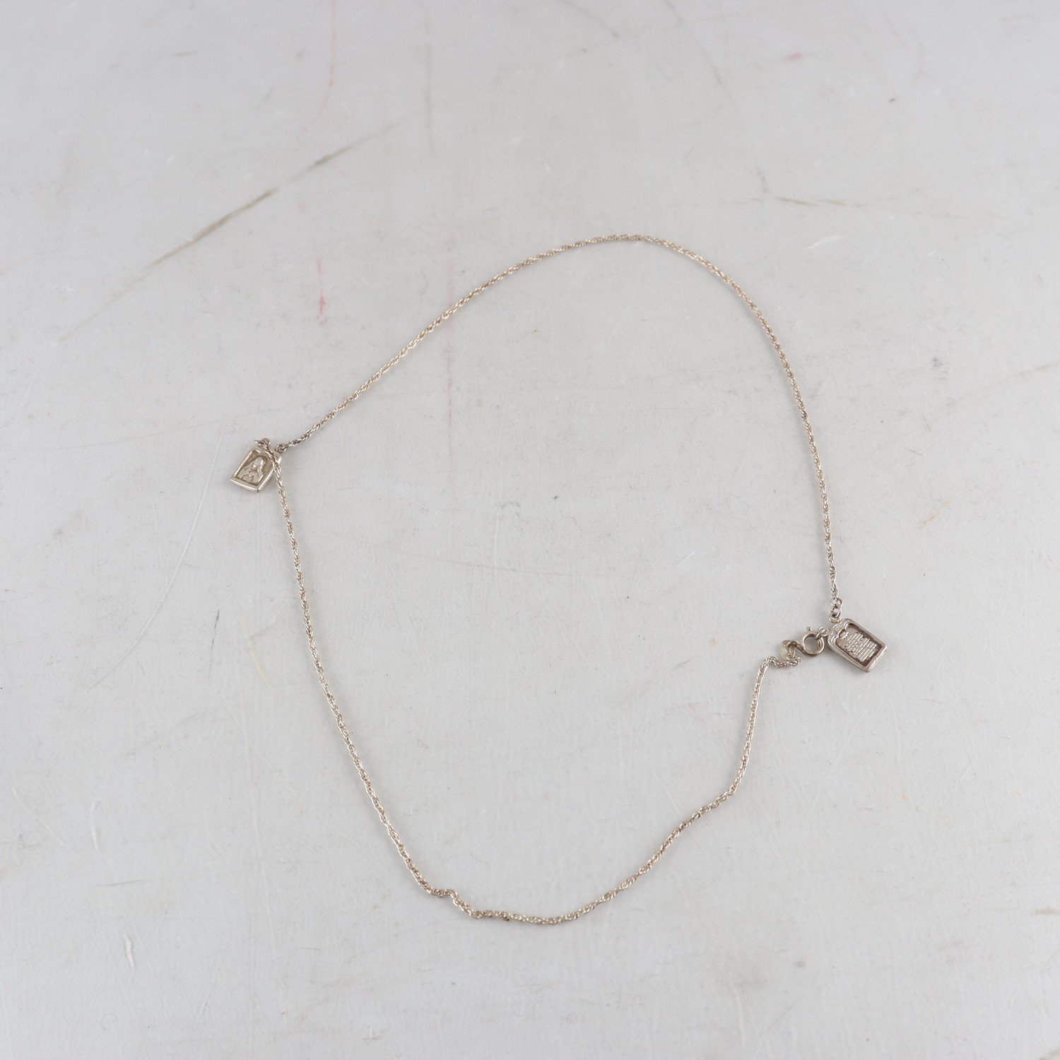 Halsband, Silver 925, vikt: 7,5 g.