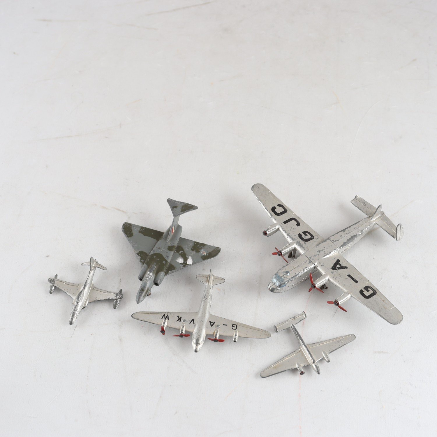Flygplan, Dinky toys, 5st.