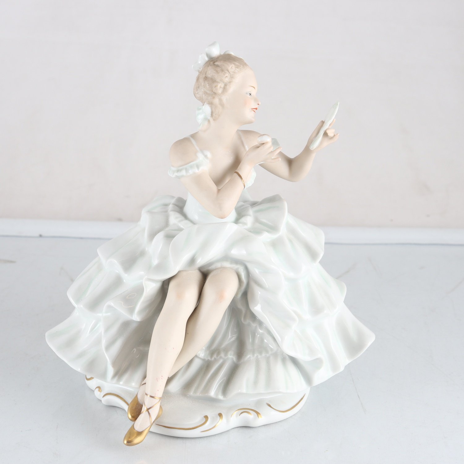 Figurin, porslin, Wallendorf, Tyskland. Samfraktas ej.