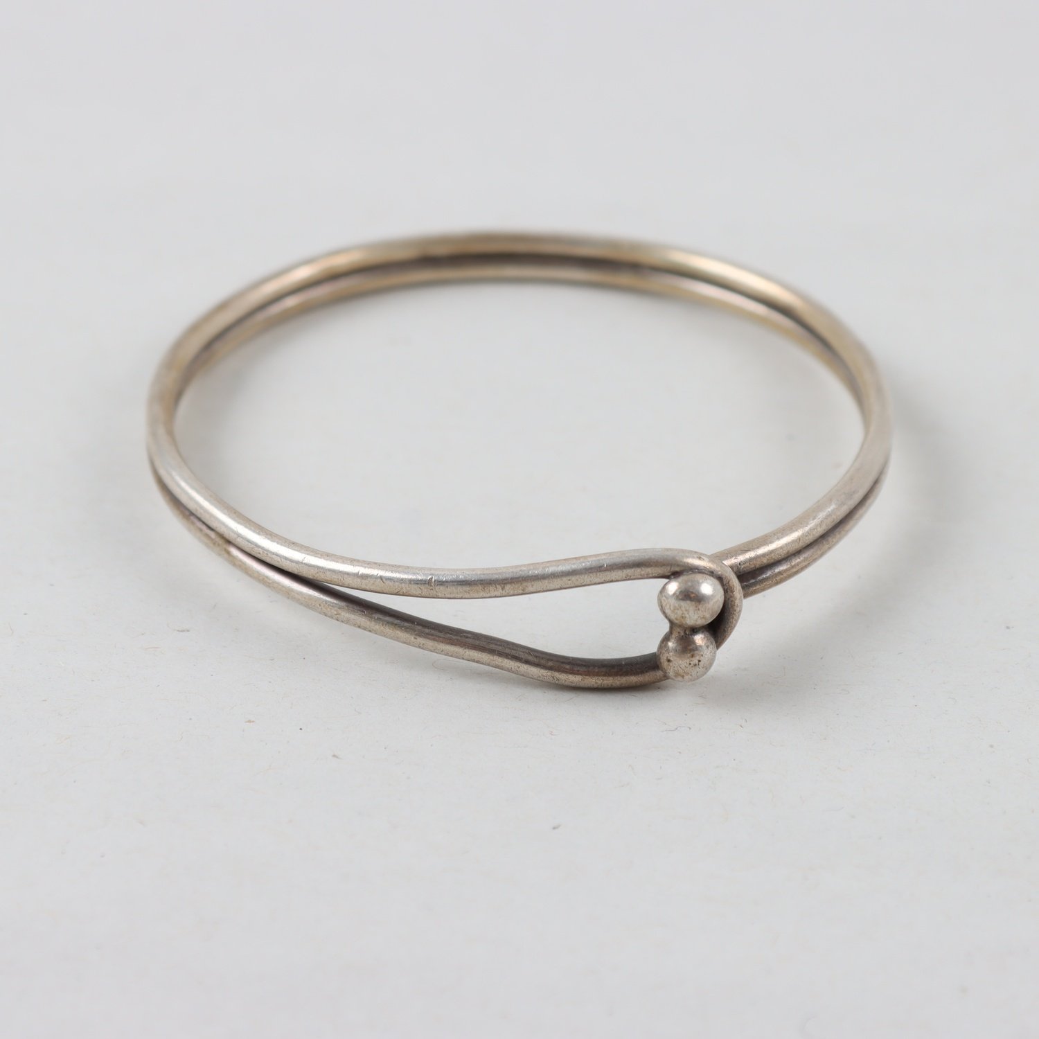 Armring, silver. Vikt: 21,2g