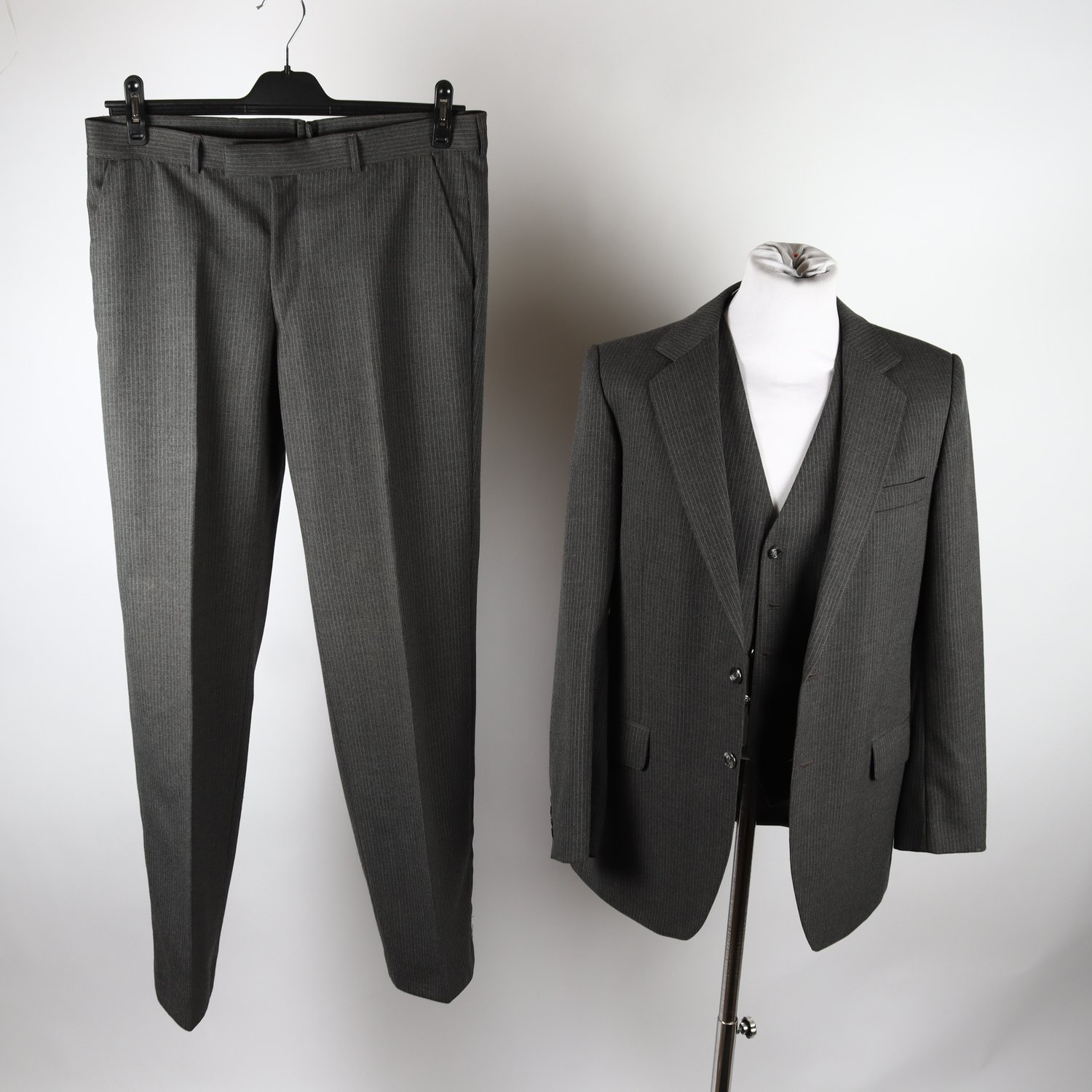 Kostym med väst, vintage, H&M, grå, stl, C 50