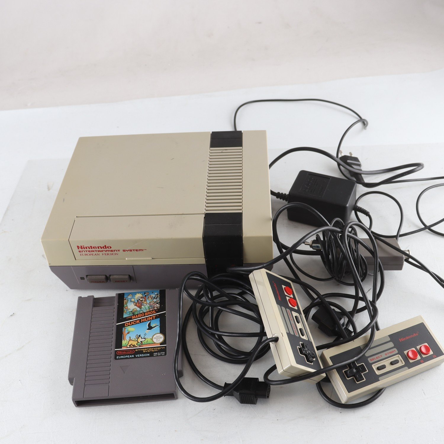 Nintendo, NES, Konsol. Samfraktas ej.