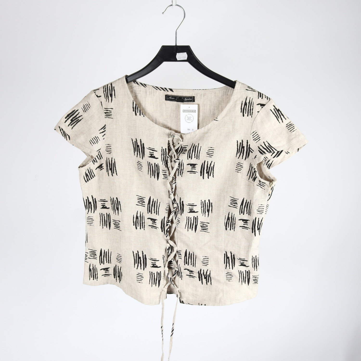 Blus, Ann Linderhjelm. beige, mönstrad, stl. 42
