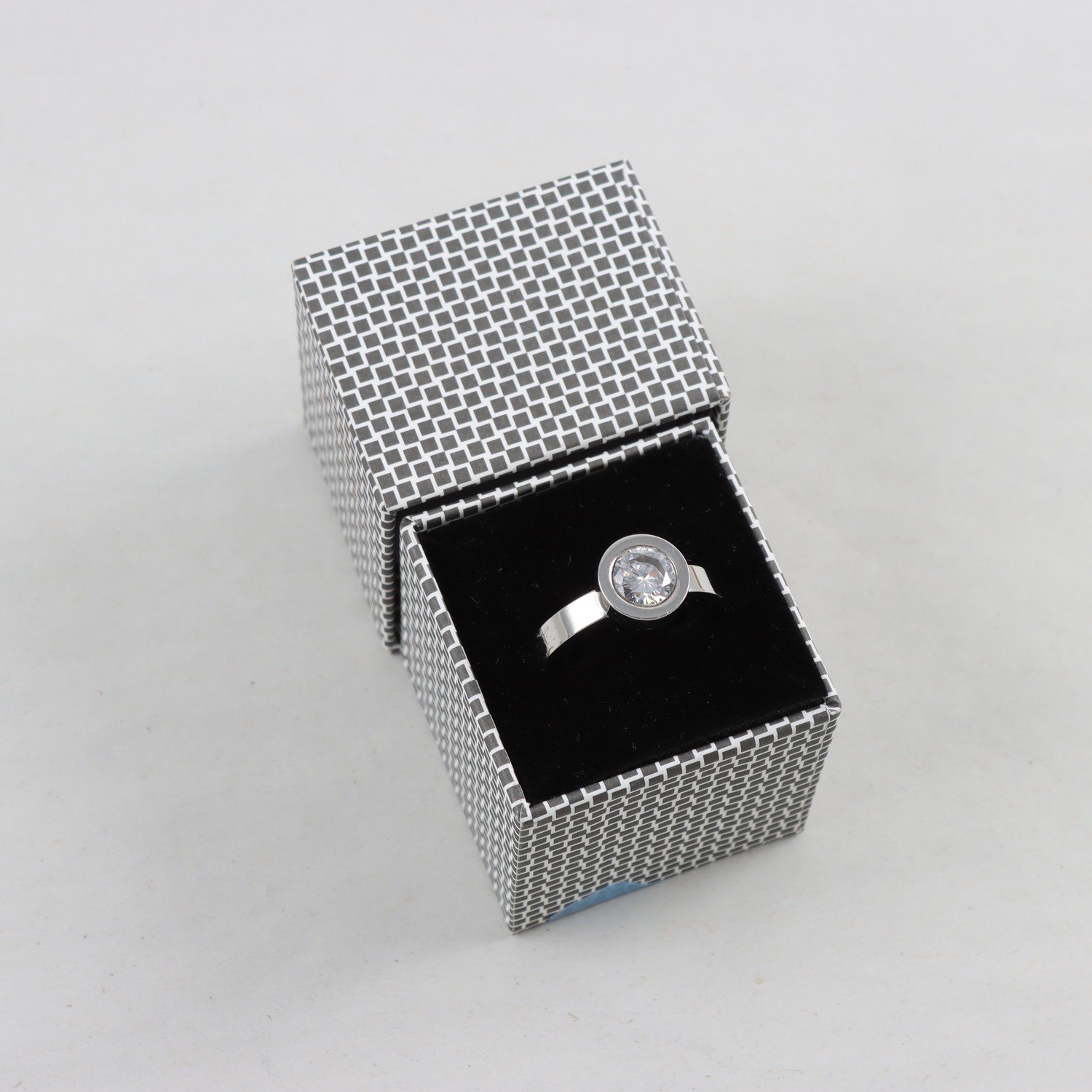 Ring, stål, stenar, Edblad