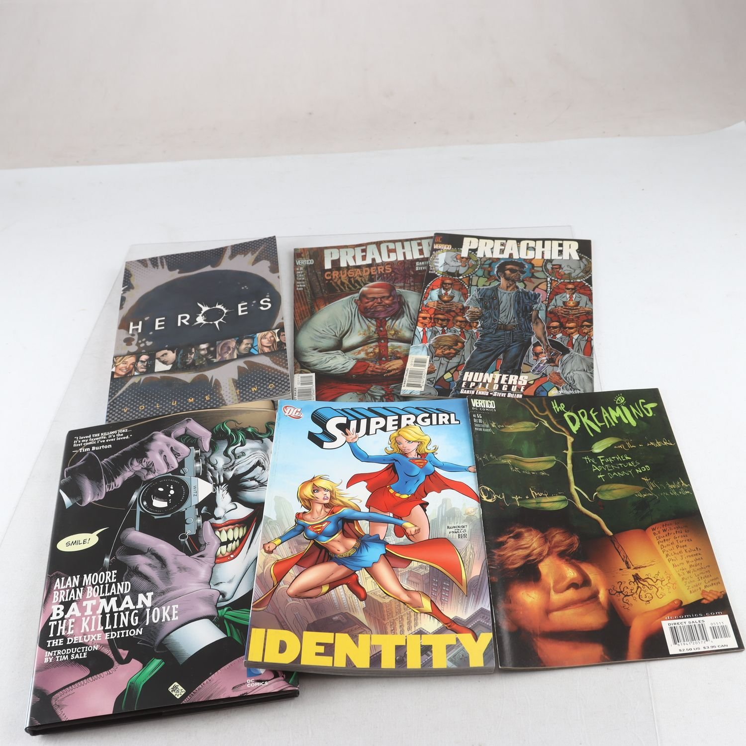6 volymer från DC/Vertigo, bl a Batman: The Killing Joke