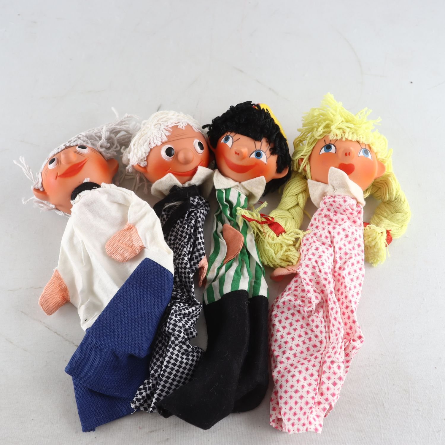 Teaterdockor, Sonneberger puppen, 4st