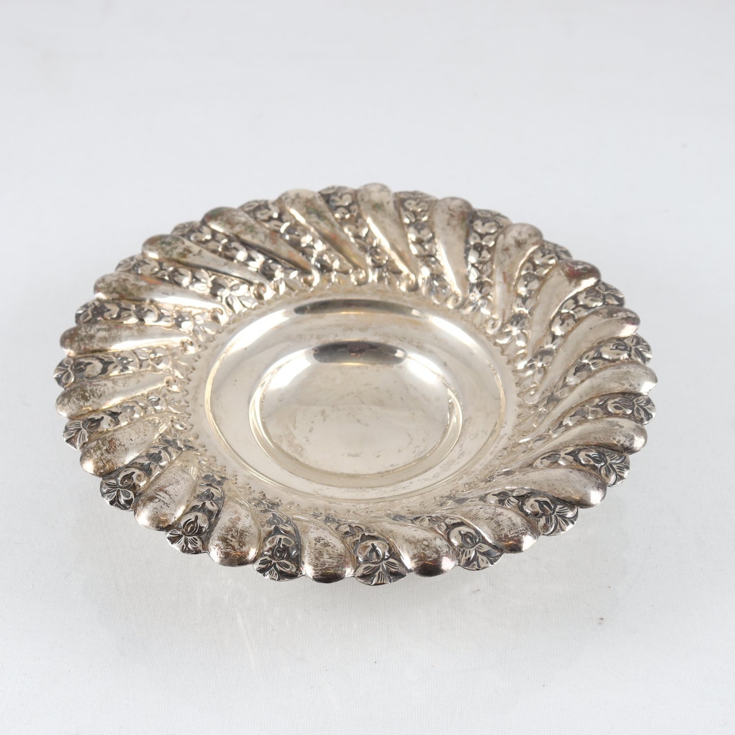 Fat på tre fötter, silver, Egypten