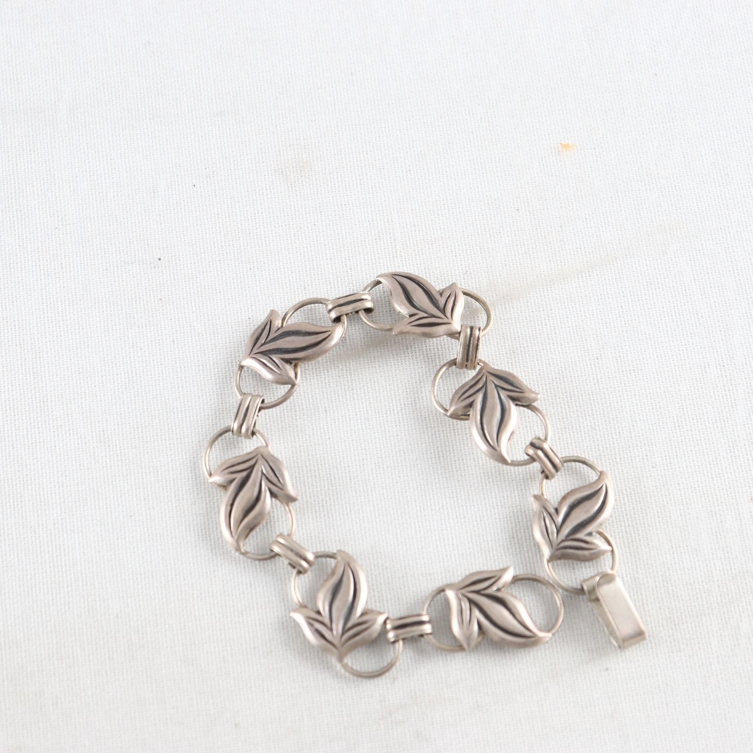 Armband silver, kattfot, löv