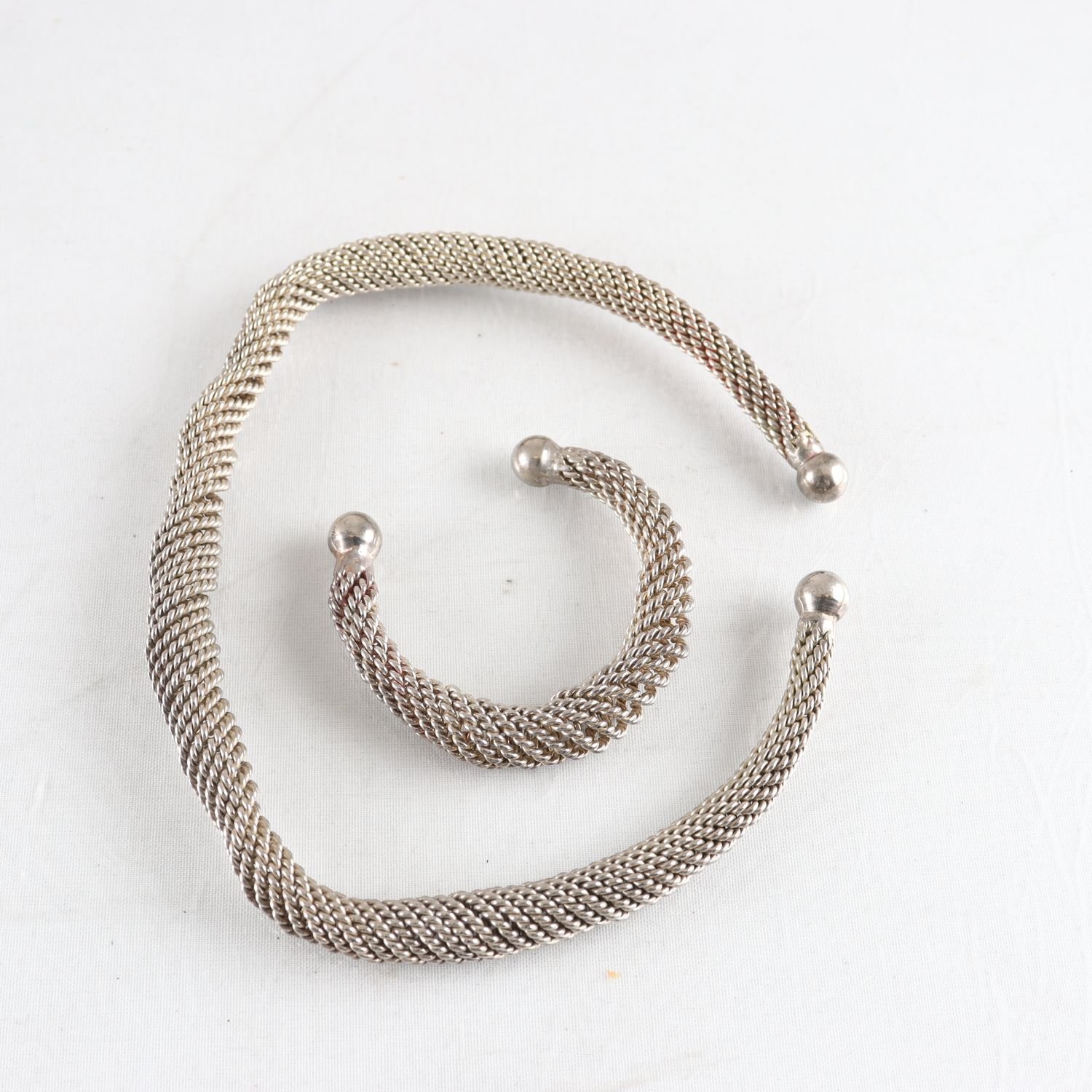 Smyckes-set, halsband, armband, metall