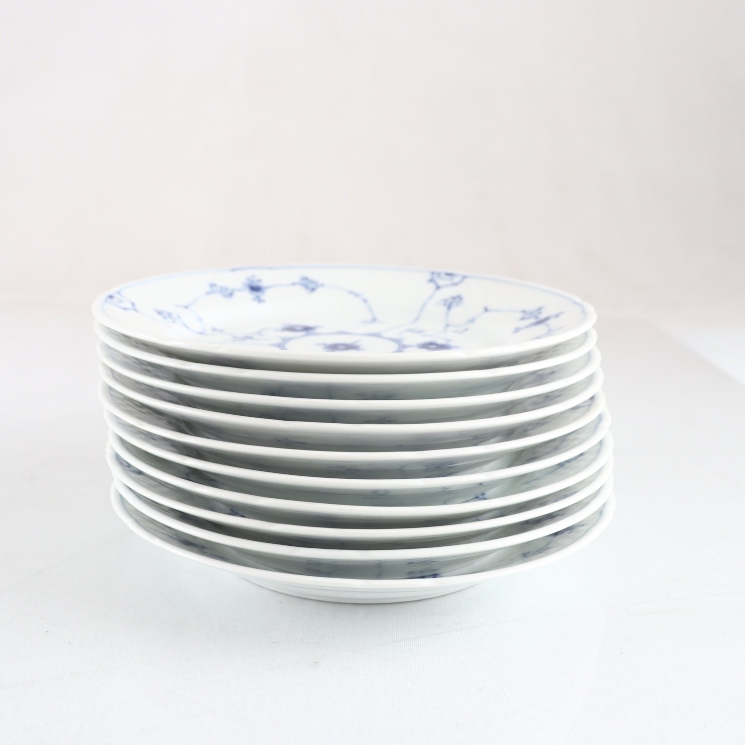 Assietter, Bing & Gröndal, ”Musselmalet”, Porslin, 10 st. Samfraktas ej.