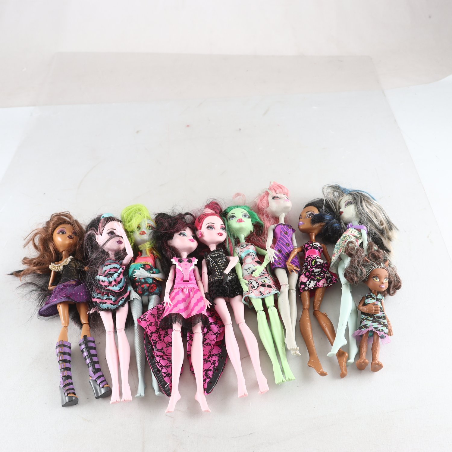 Dockor, Monster high, 10st, blandat.