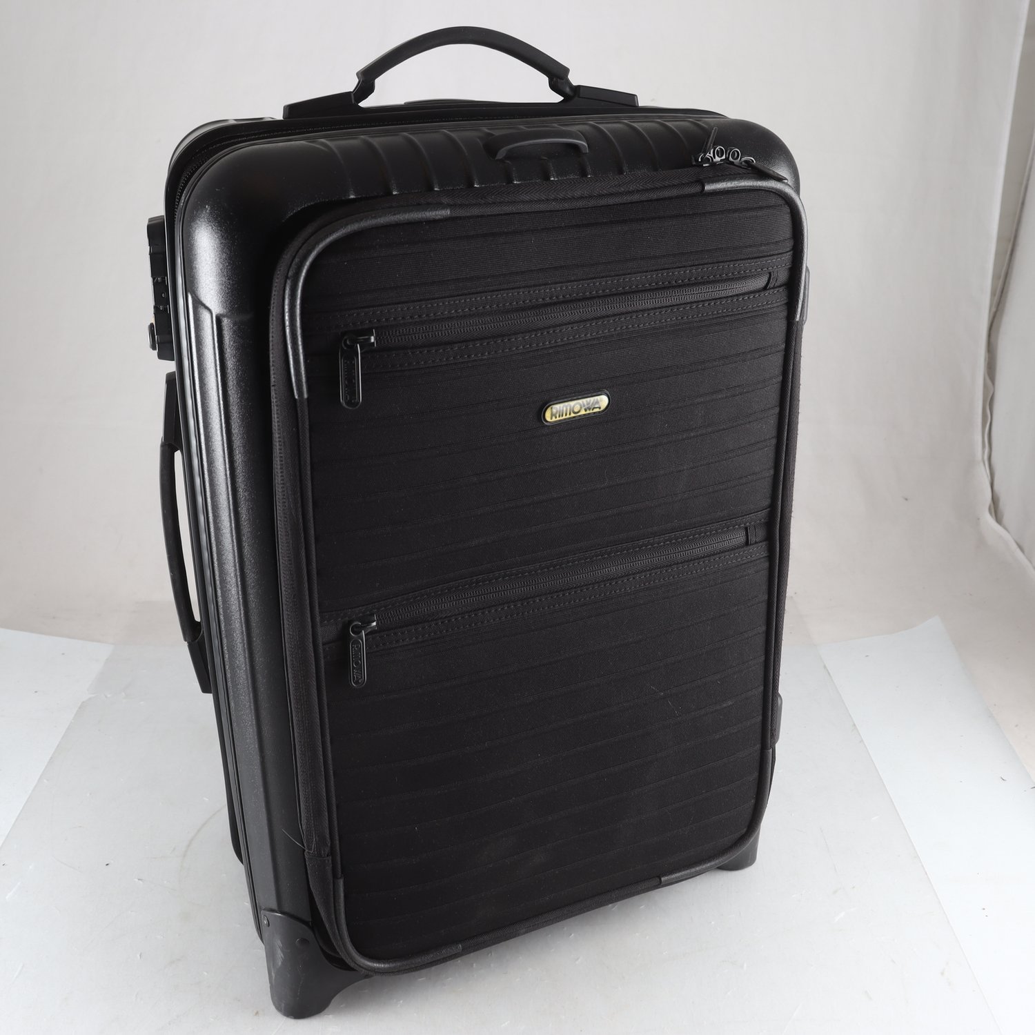 Resväska, Rimowa. Endast avhämtning.