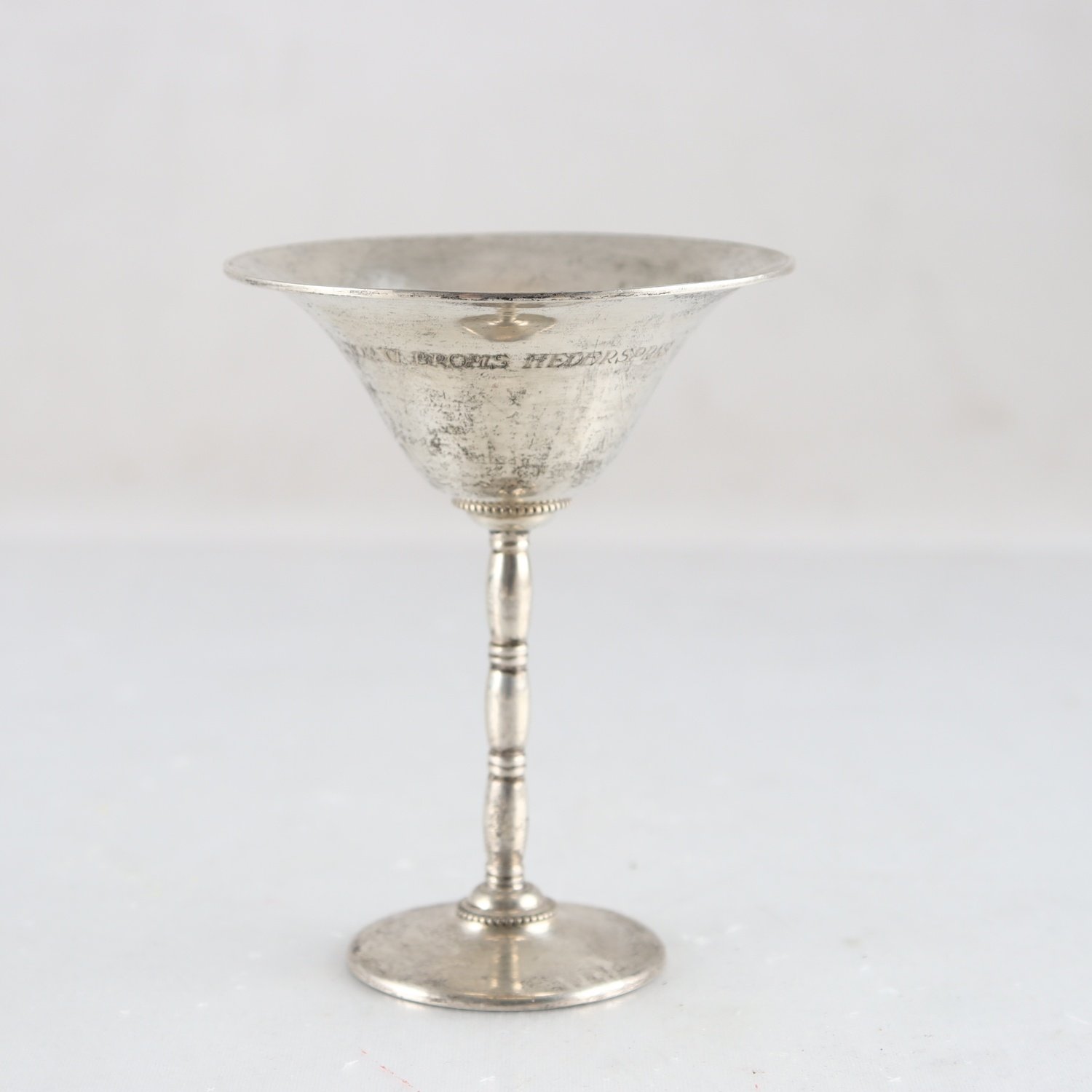 Pokal/skrotsilver, kattfot