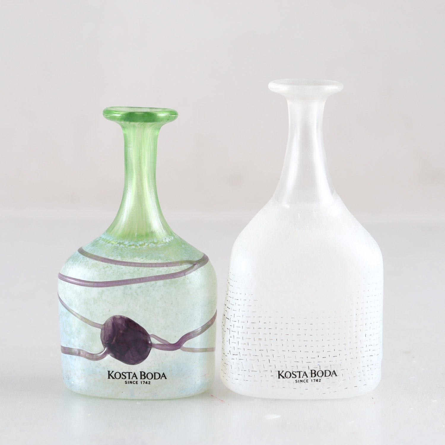 Miniatyrflaskor, Bertil Vallien, Kosta Boda, 2 st