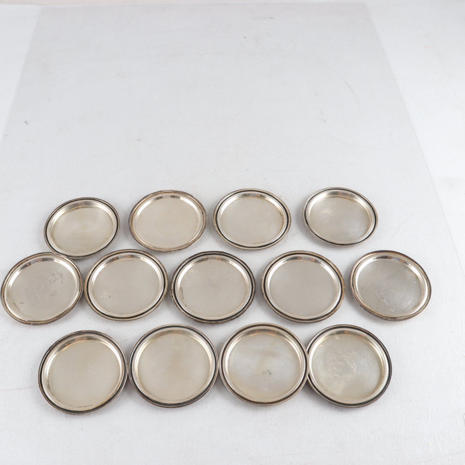 Glasunderlägg, silver, kattfot, 13 st