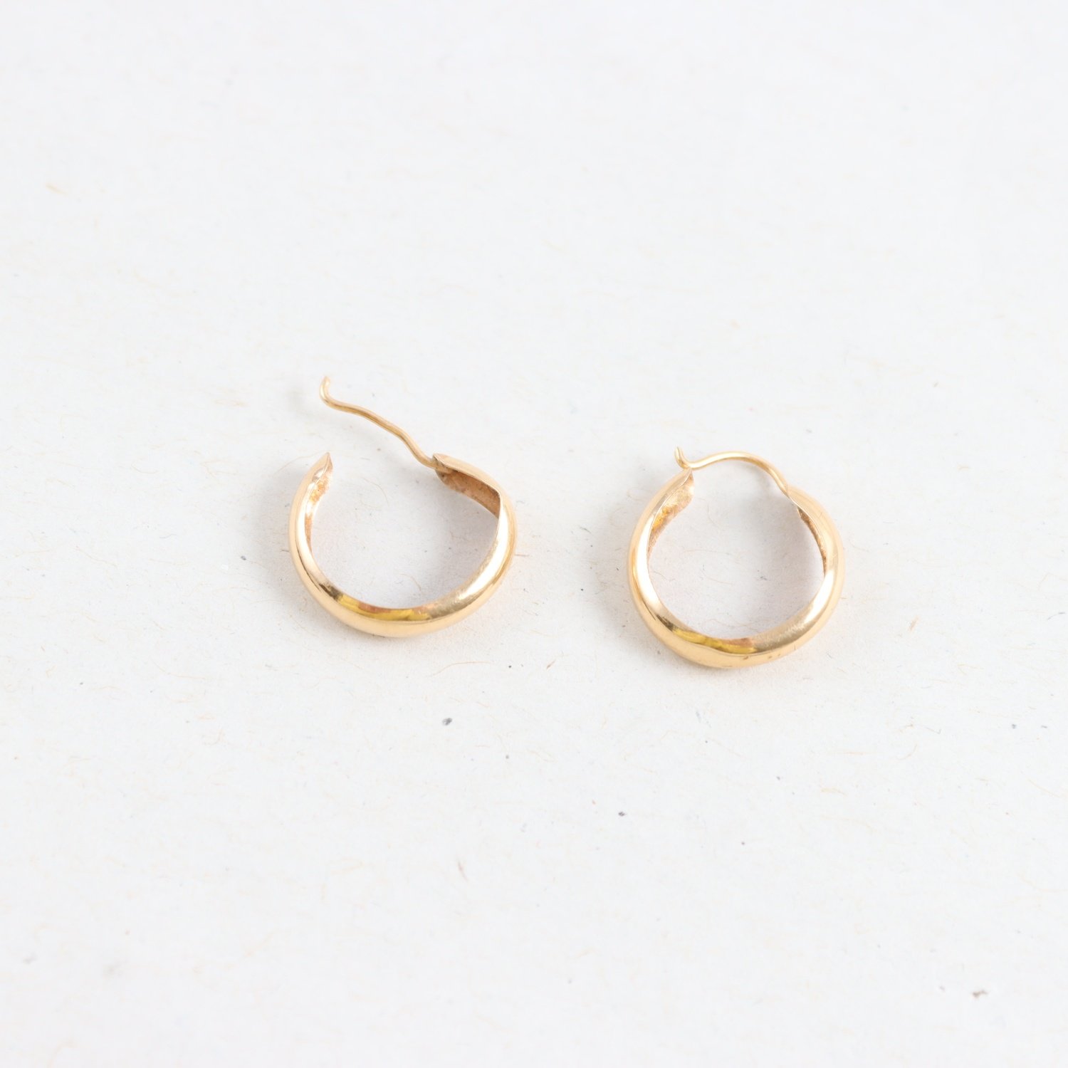 Örhängen, Guld 18K, Vikt: 0,5g