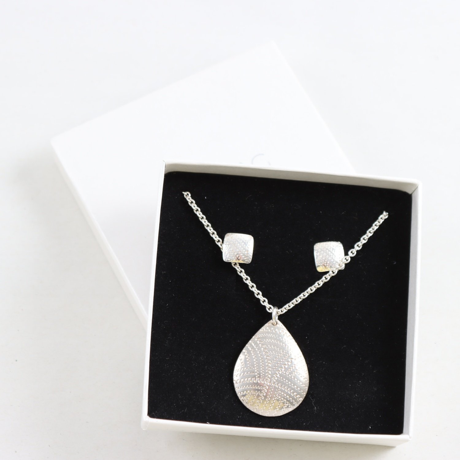 Set, halsband, hänge, örhängen, silver 925, Inari, Moodag, Finland, vikt: 18,1g