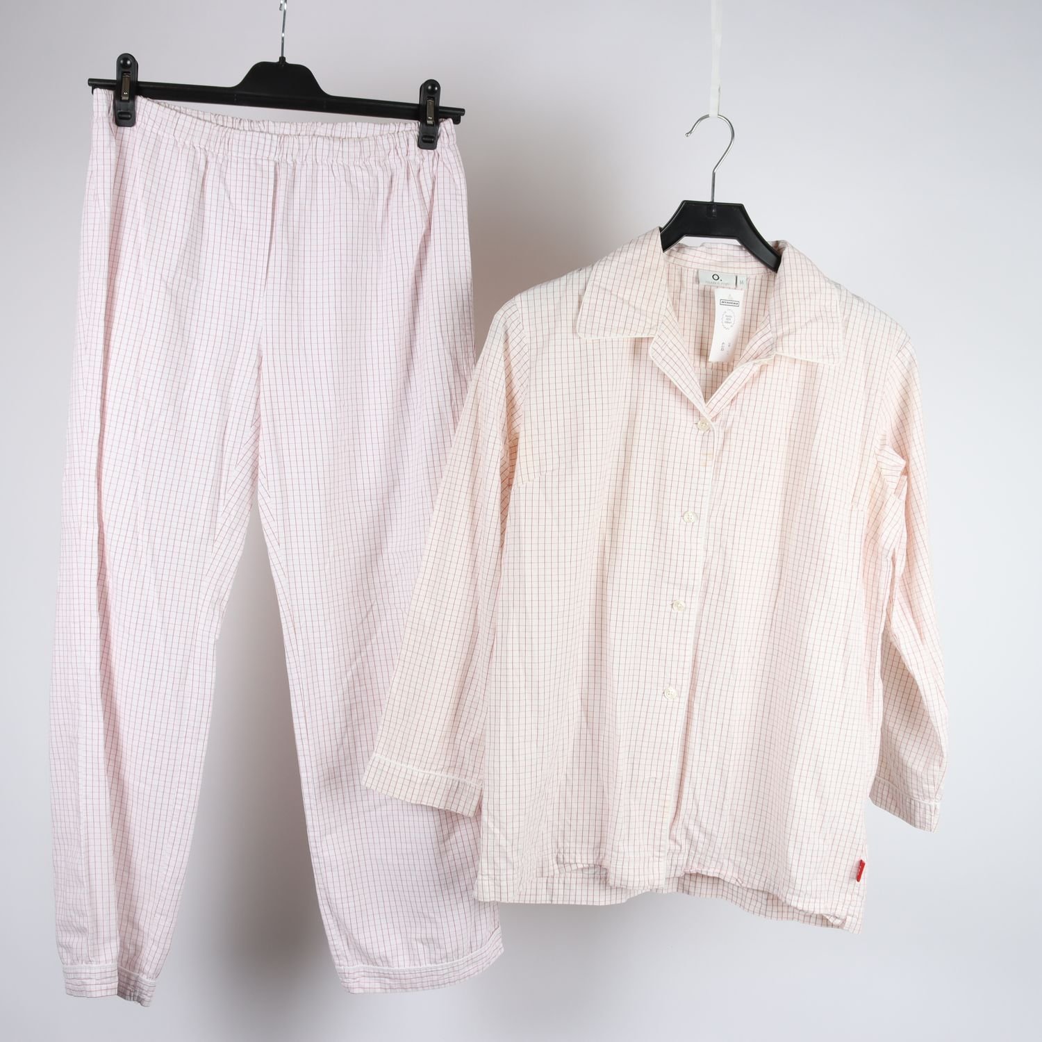 Pyjamas, Polarn o Pyret, rutig, vit, röd, stl. M
