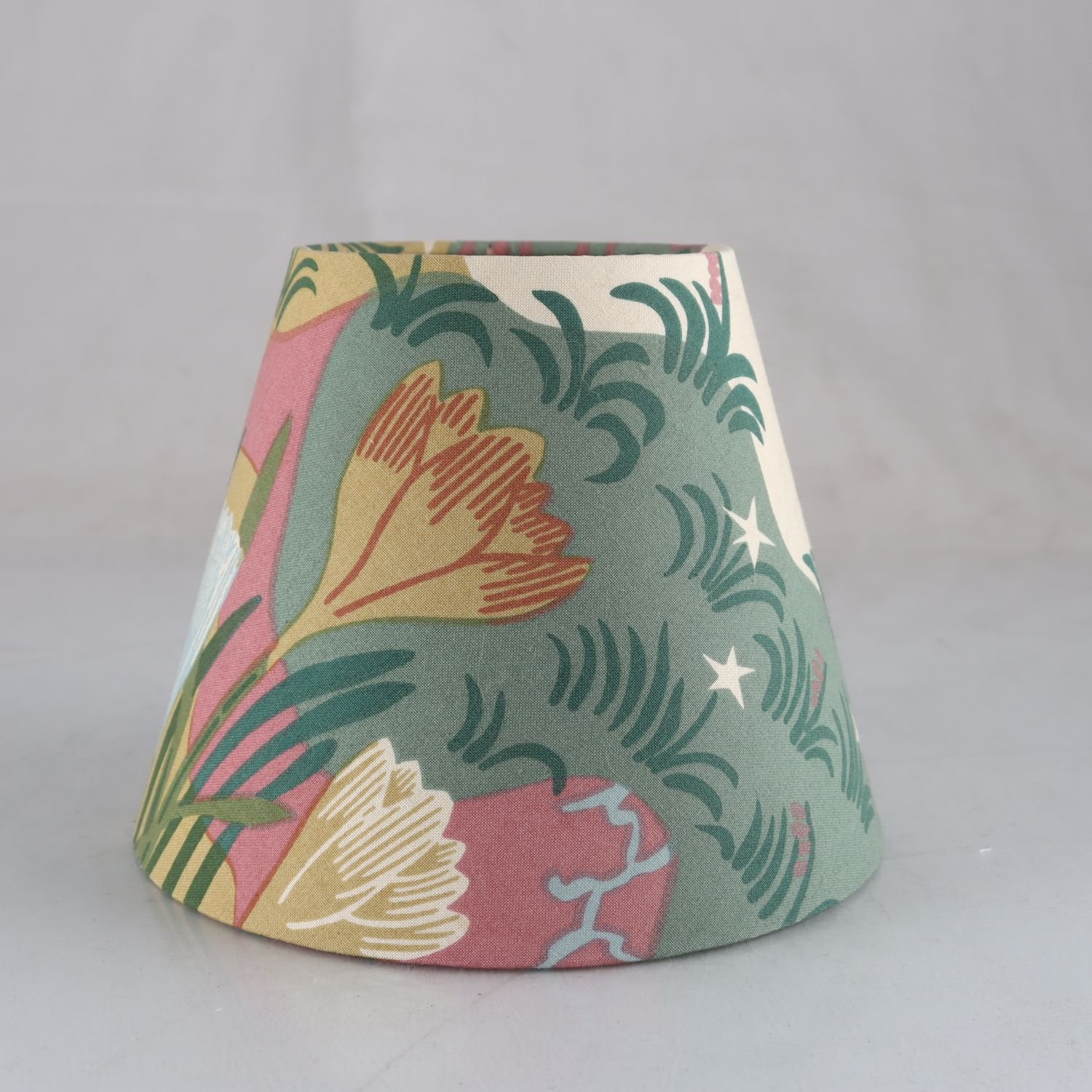 Lampskärm, Svenskt tenn, Josef Frank. Samfraktas ej.