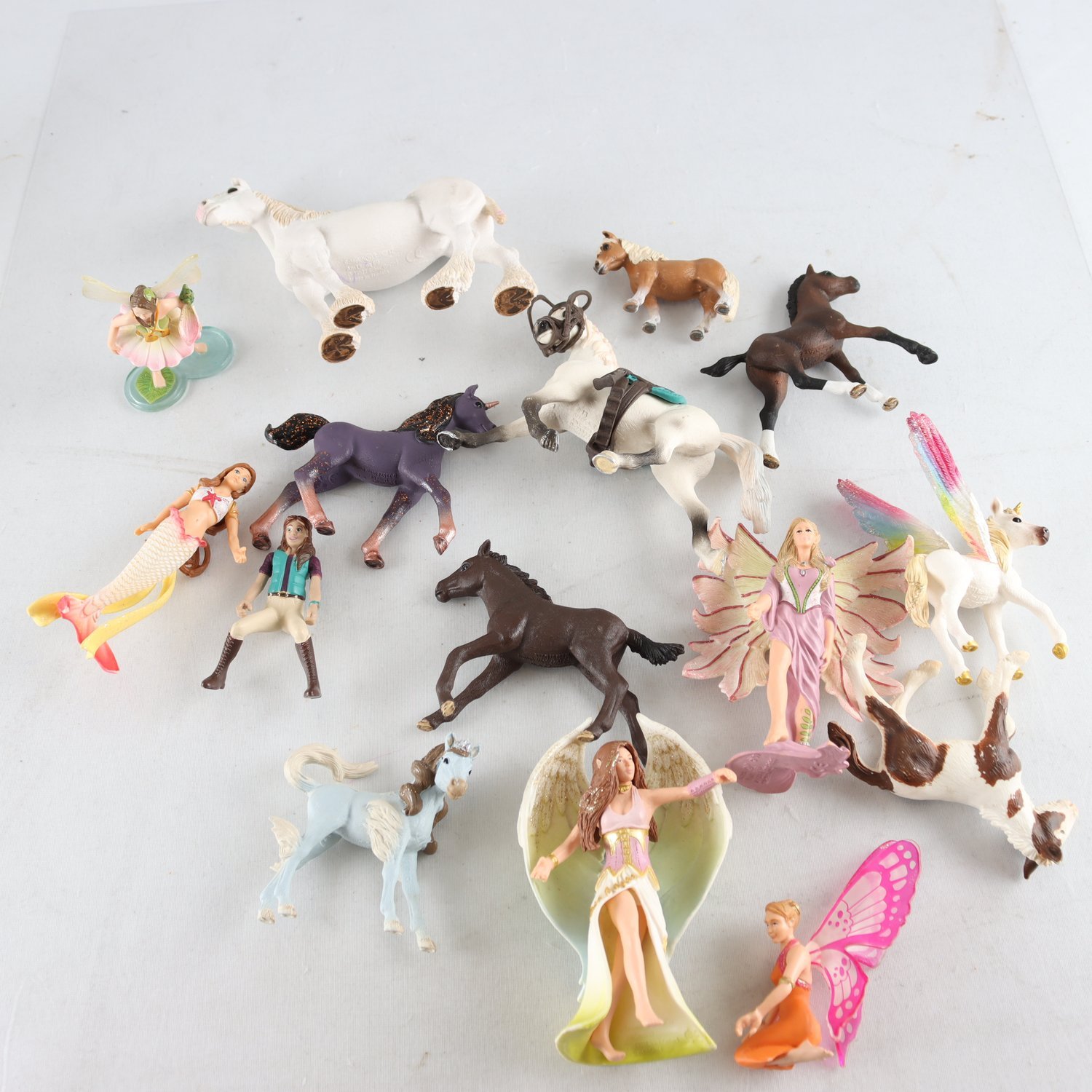 Hästar, Schleich, med figurer.