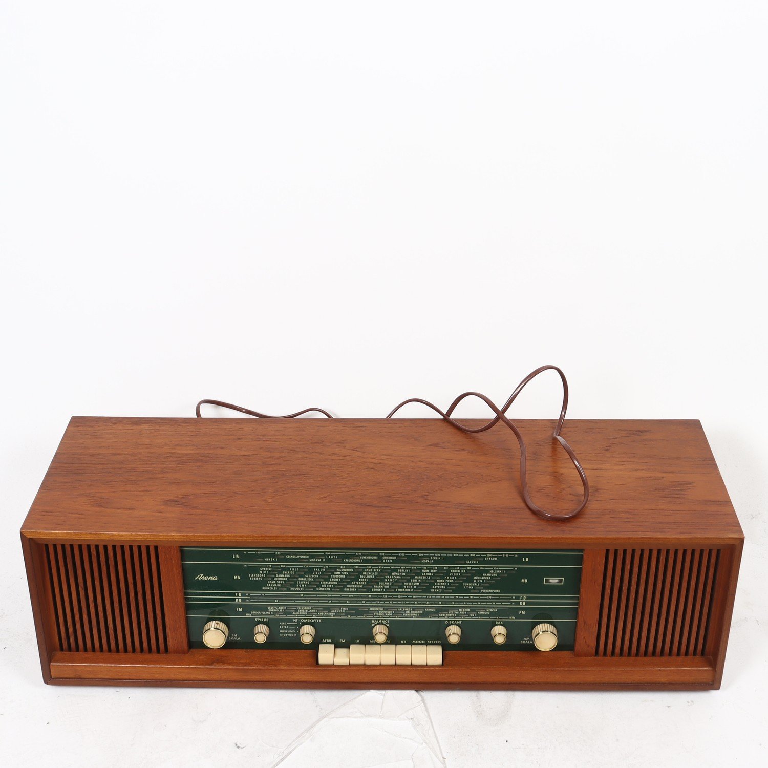 Radio, Arena. Endast avhämtning.