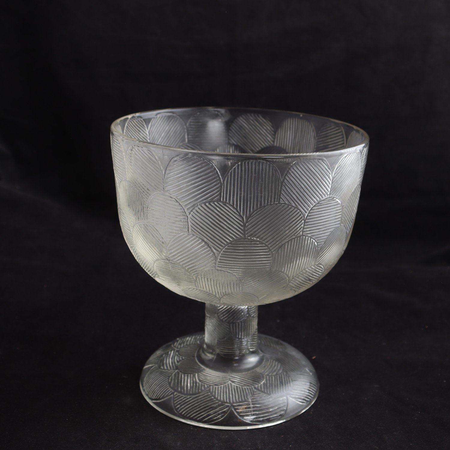 Skål på fot, Miranda, Heikki Orvola, Arabia, Iittala. Samfraktas ej.