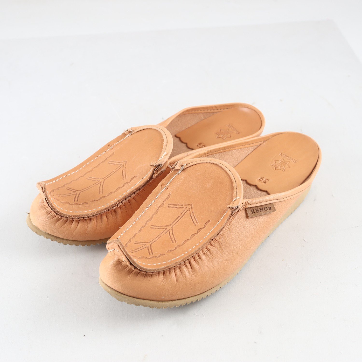 Näbbtofflor, Sweden, beige, skinn, stl. 39