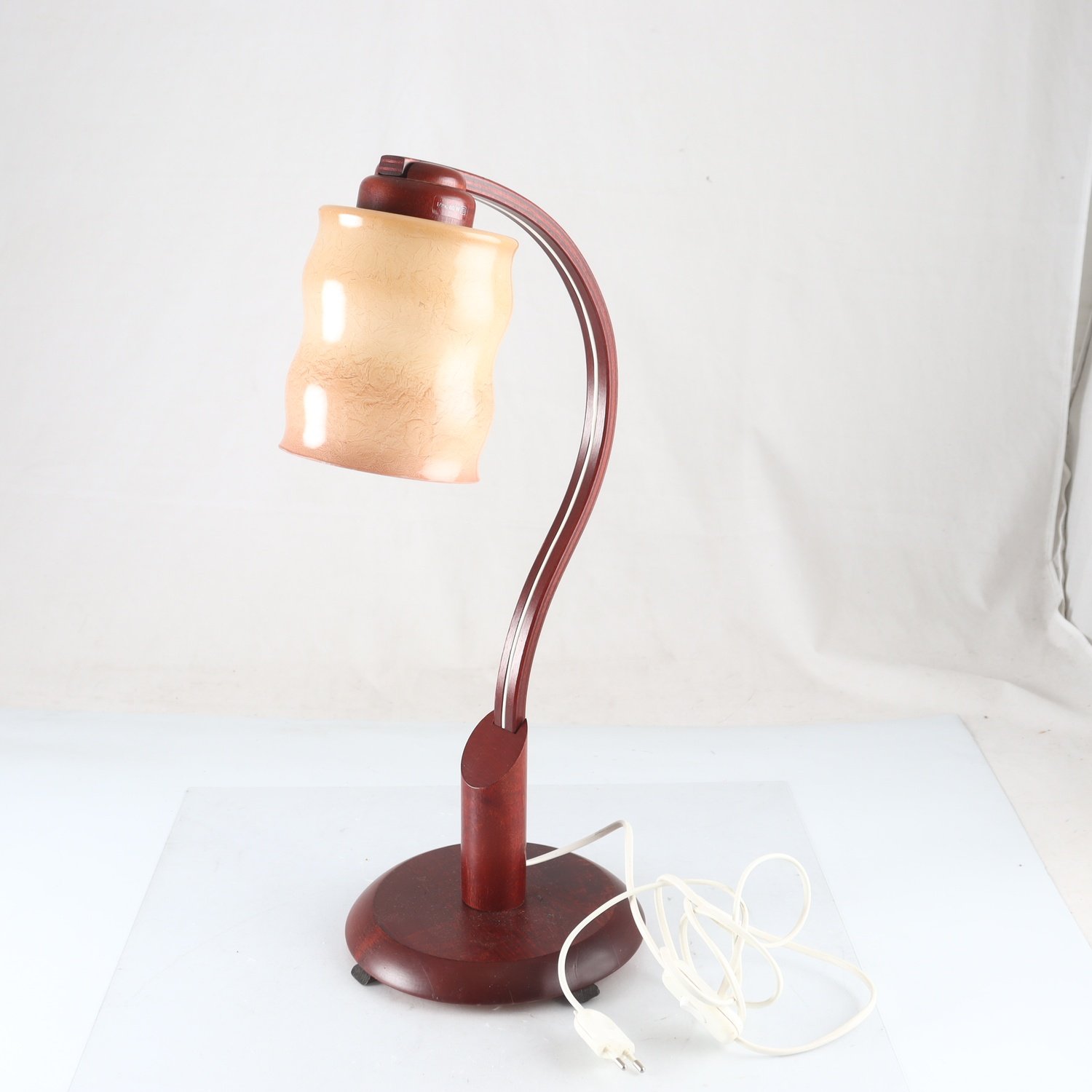 Bordslampa. Endast avhämtning.