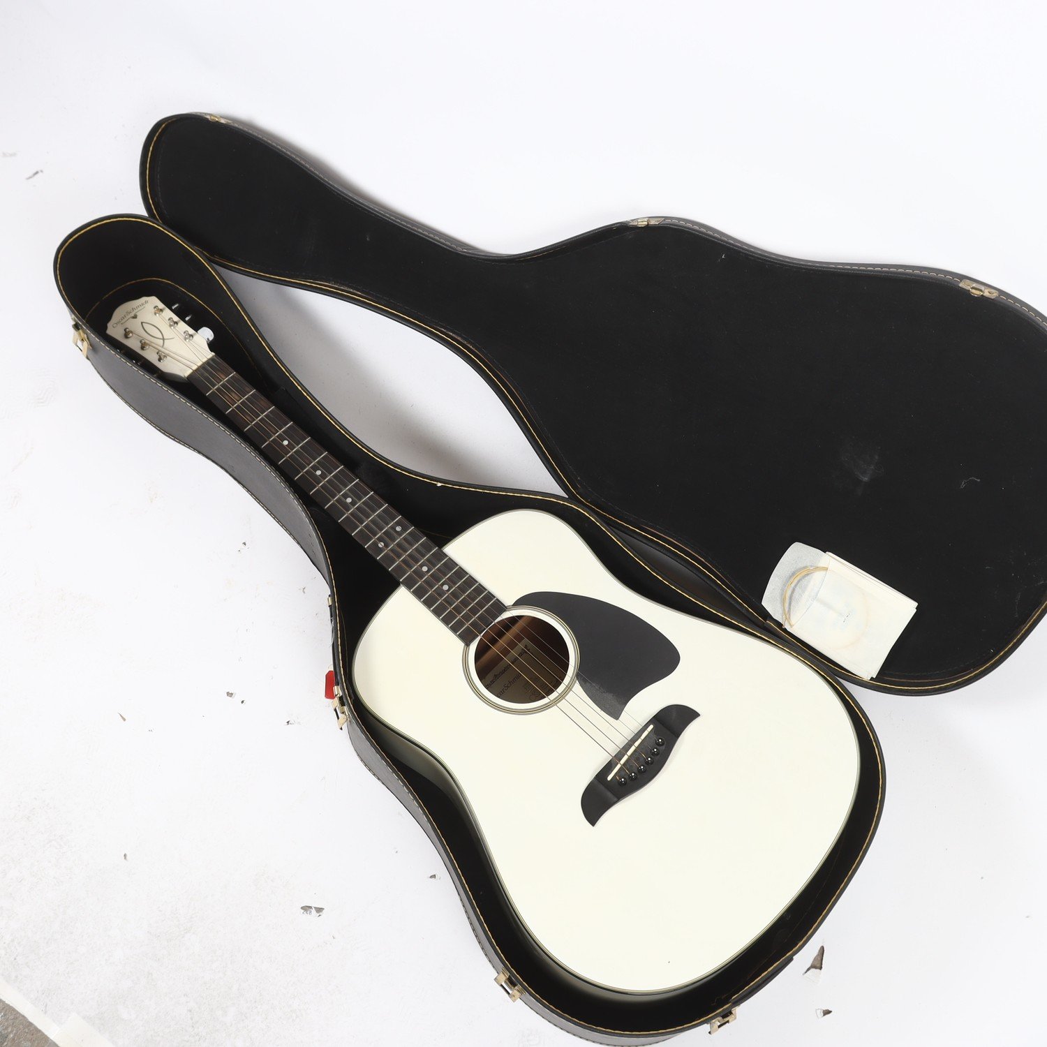 Akustisk Gitarr, Oscar Schmidt. Endast avhämtning.