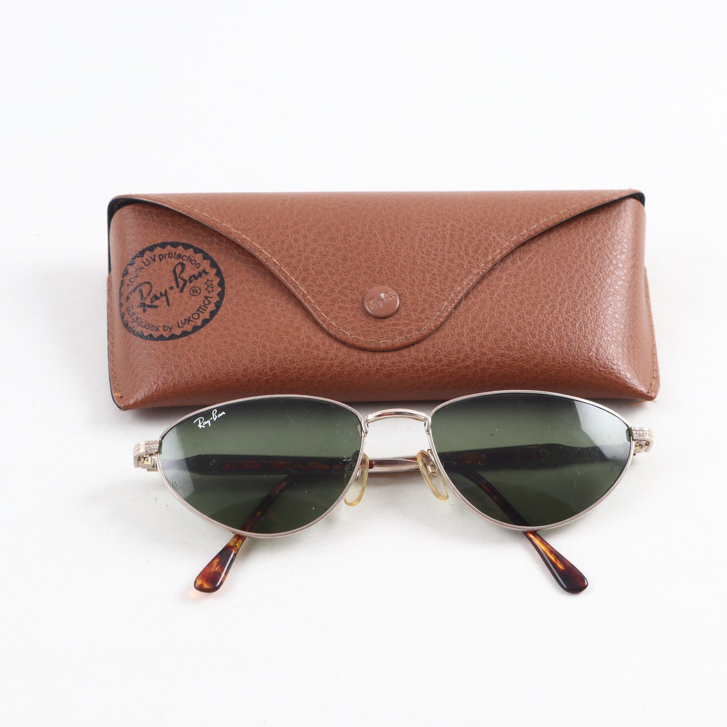 Solglasögon, Ray-Ban