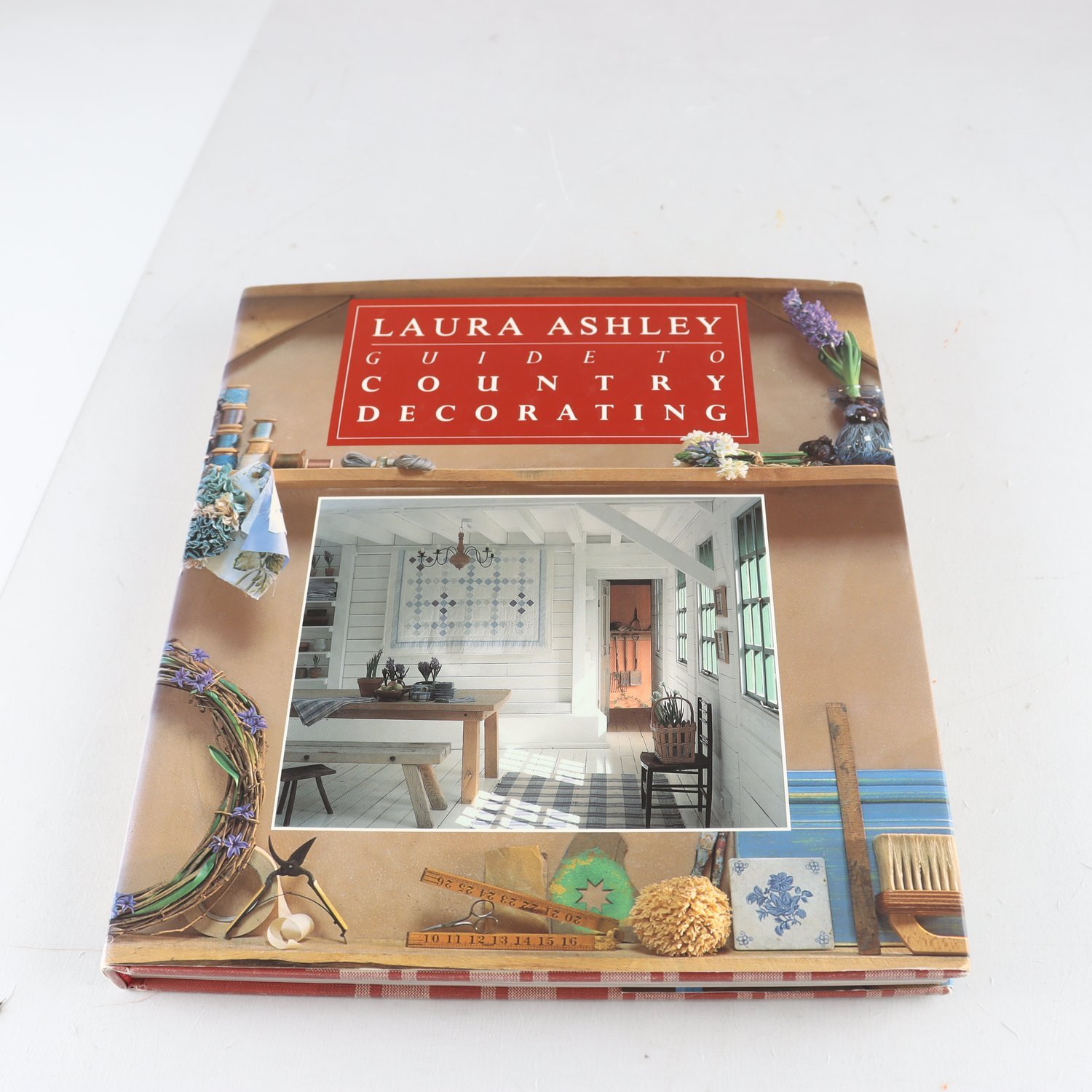 Laura Ashley guide to country decorating