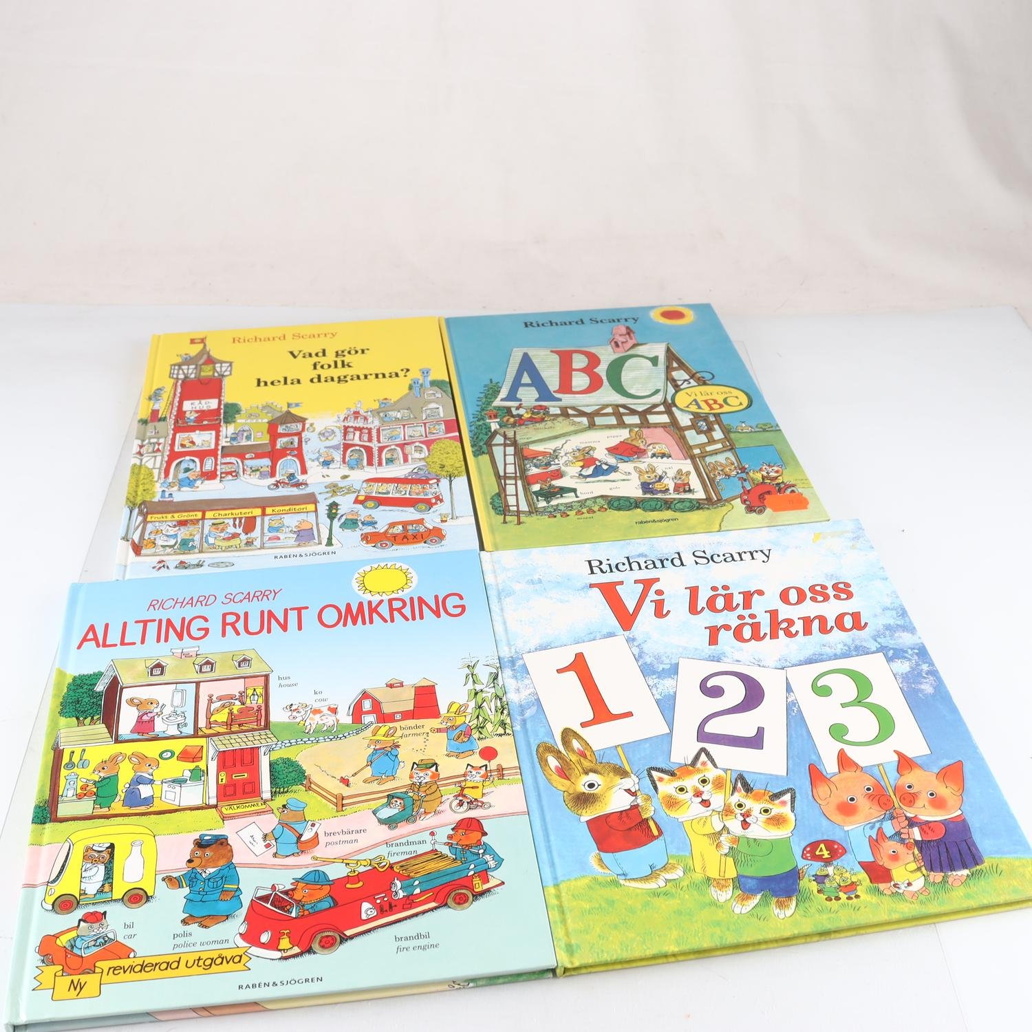 Richard Scarry, bokpaket med 4 volymer