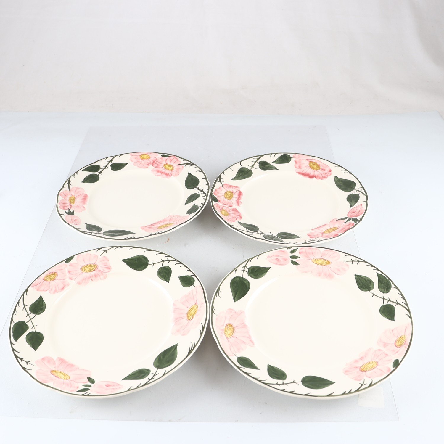 Tallrikar, Villeroy & boch, Wild rose 4 st. Samfraktas ej.