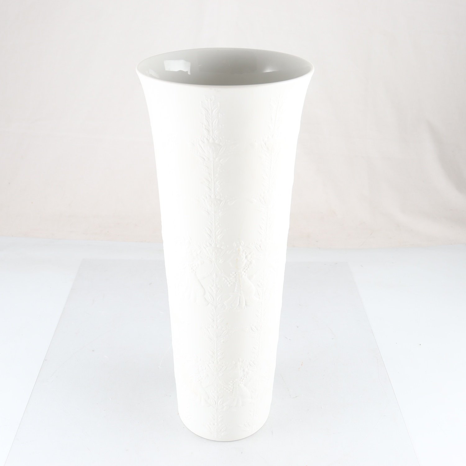 Vas, Rosenthal, Björn Wiinblad, Studioline. Samfraktas ej.