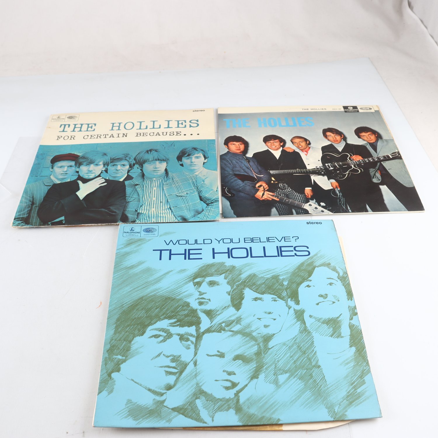 LP The Hollies, 3 titlar