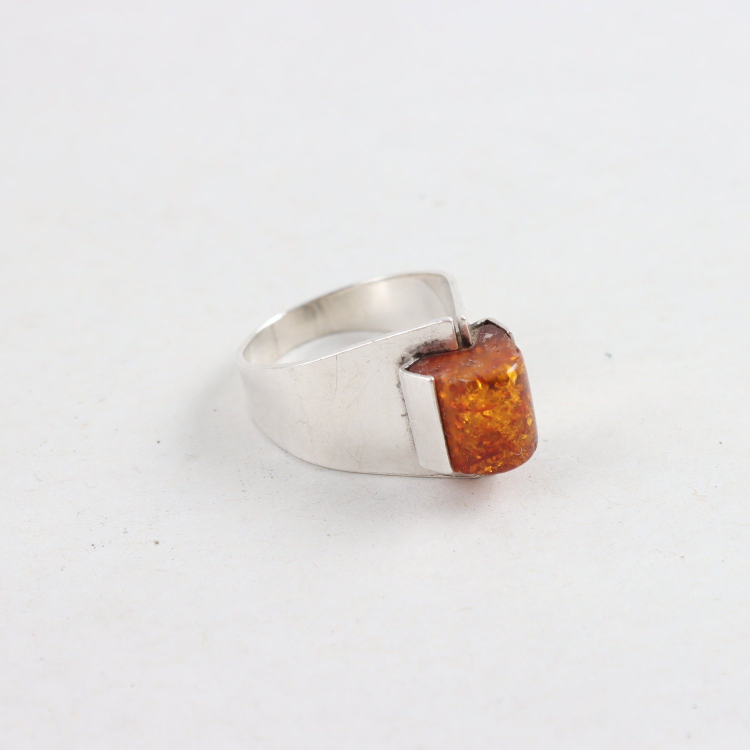 Ring, silver 835, bärnsten, vintage, brv: 6,6 g.