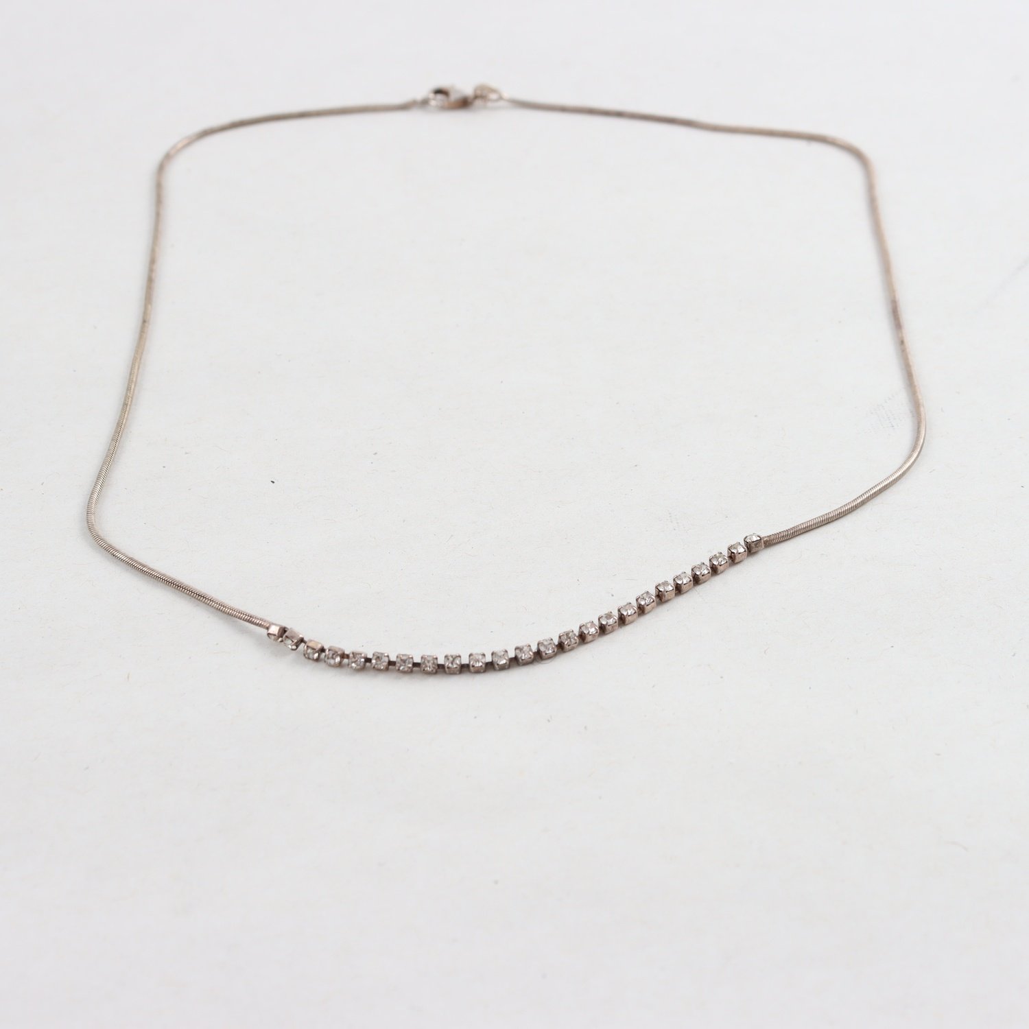 Halsband, Silver, Stenar, Brv: 4,9 g.