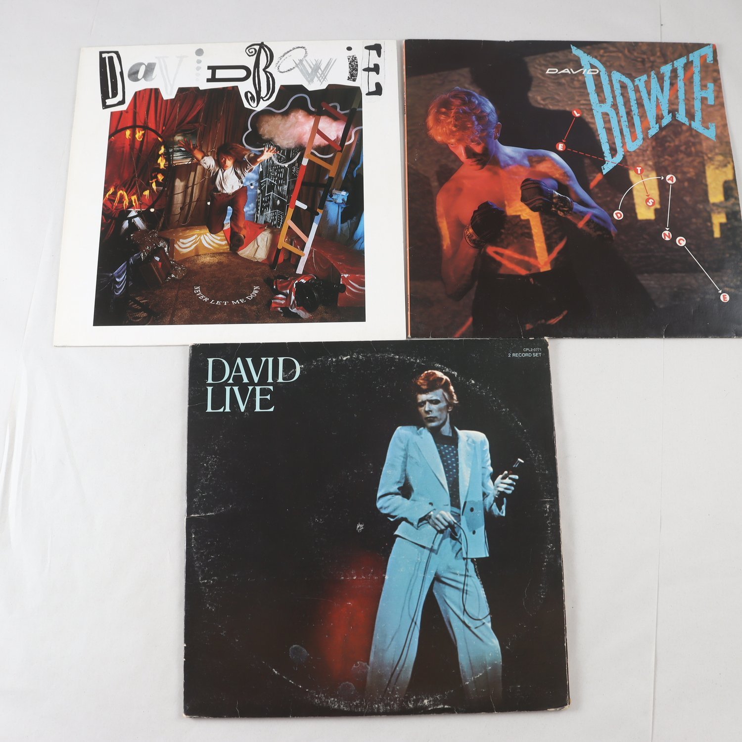LP David Bowie, 3 titlar