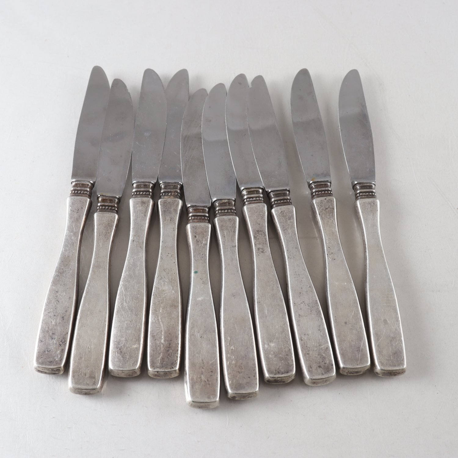 Knivar med silverskaft, kattfot, 1965, 10 st