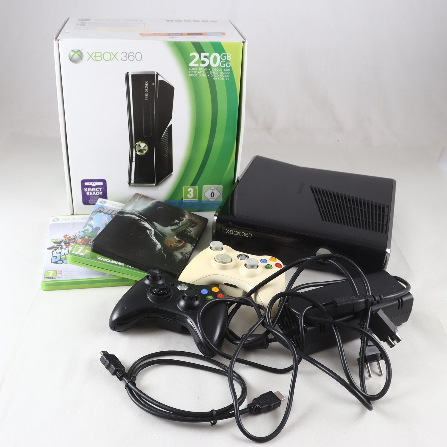X-Box 360, Konsol, 250 gb. Samfraktas ej.