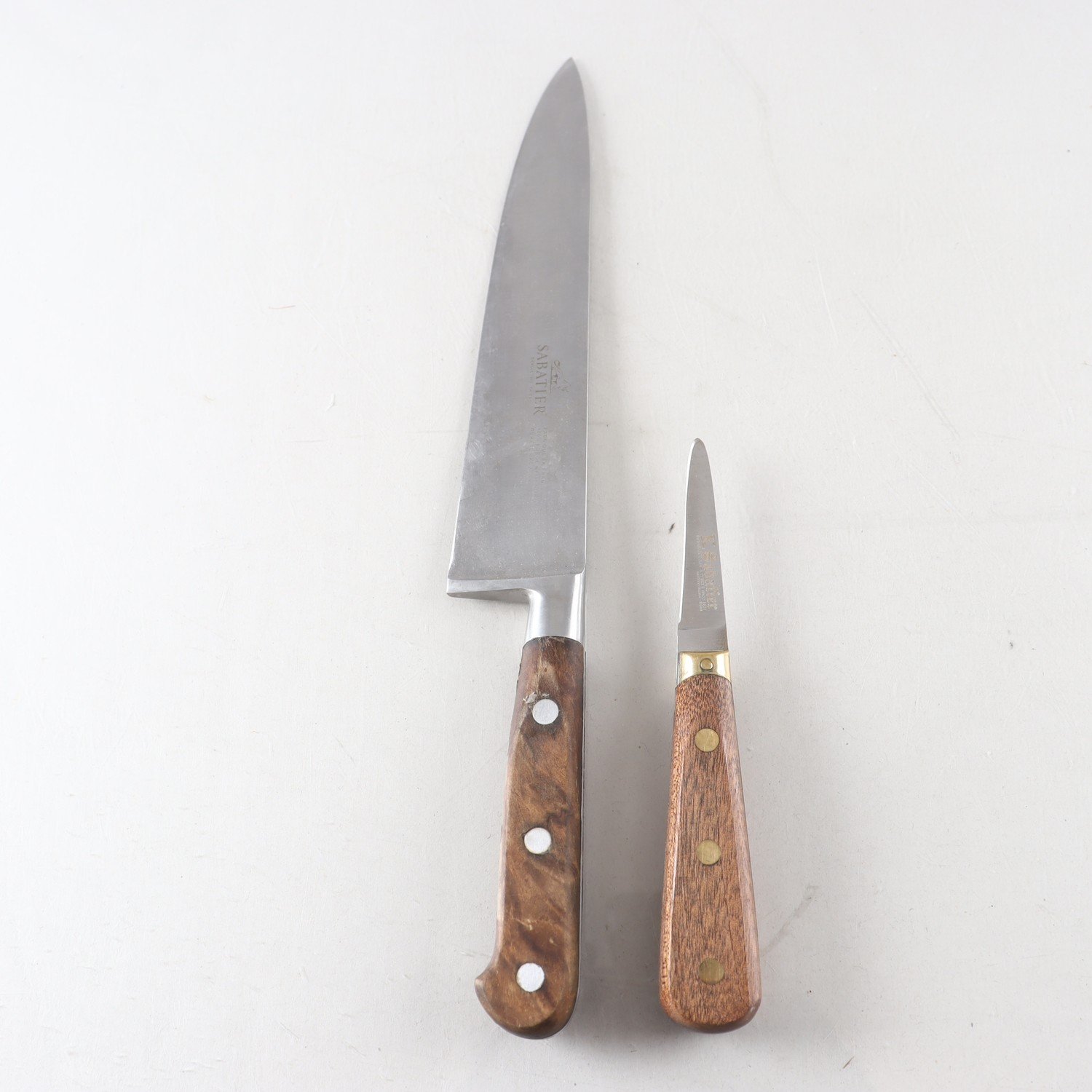 Kockkniv och ostronkniv, olivträ, rostfritt stål, Sabatier, ”Ideal Provence”