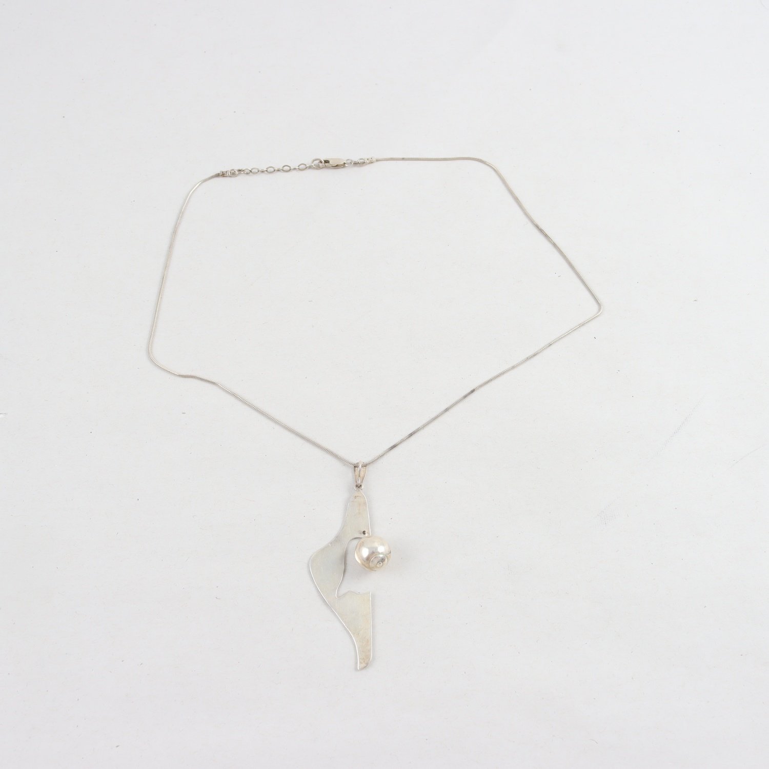 Halsband, hänge, silver 925, vikt: 11,5 g.