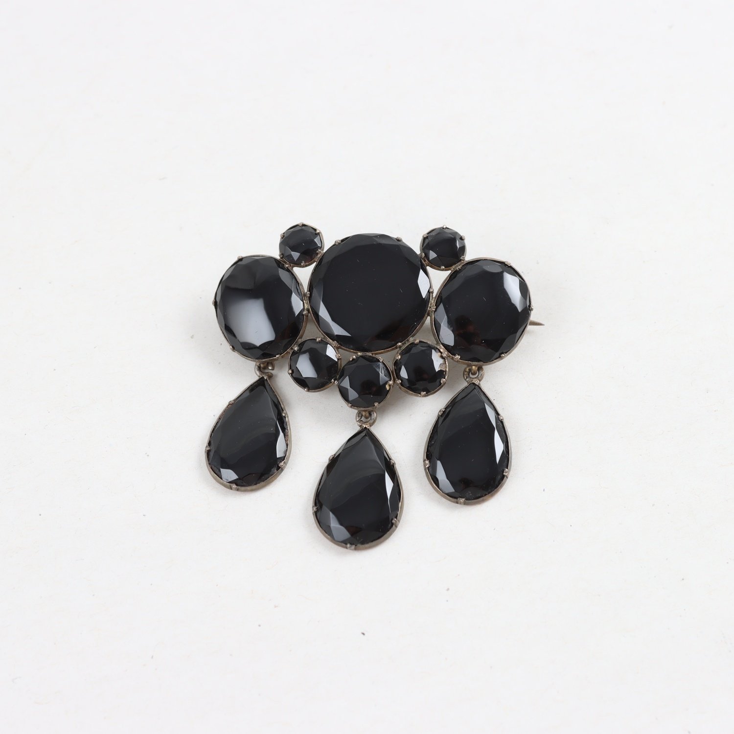 Brosch, silver, svarta stenar, antik, brv: 15,3 g.