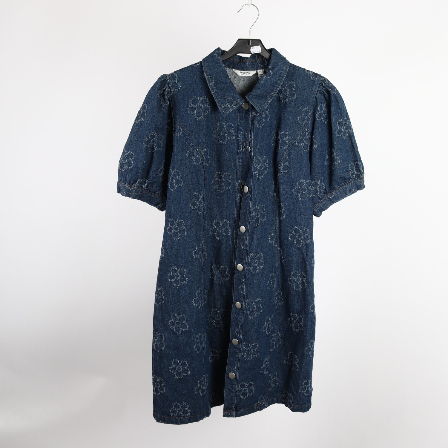 Jeansklänning, b.young. blommig, stl. 42